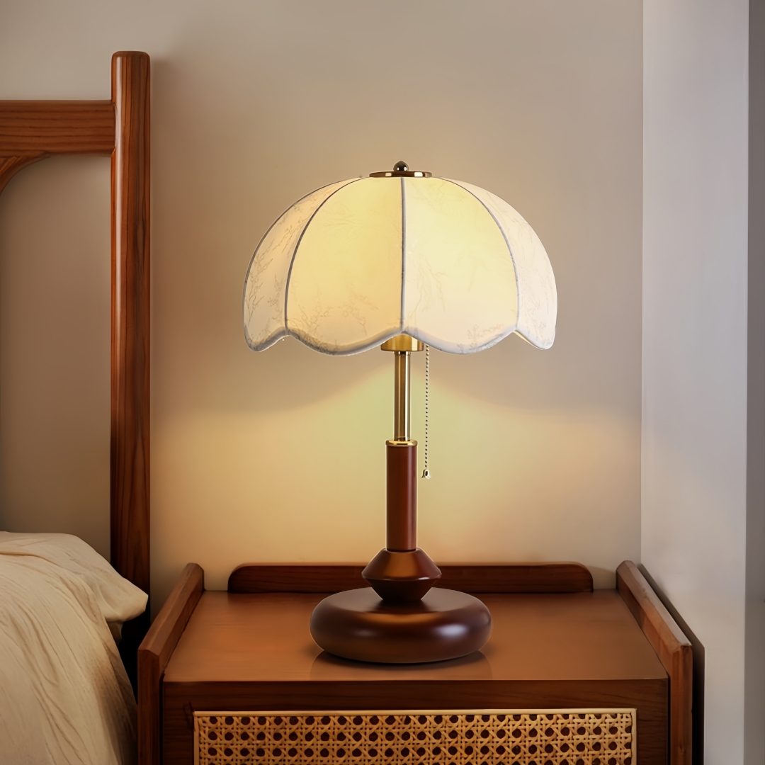 Lighting Decoration In Bedroom - Vintage Scalloped Dome Table Lamp for