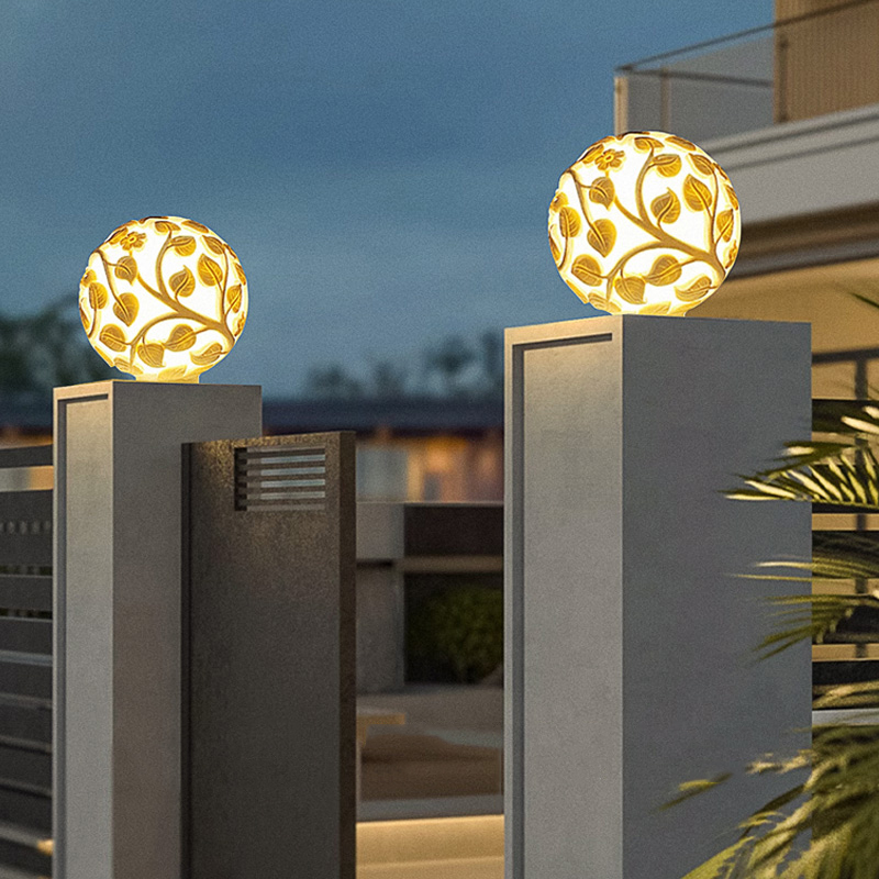Outdoor column lights solar LE - đánh giá và giá Lighting Decoration Outdoor